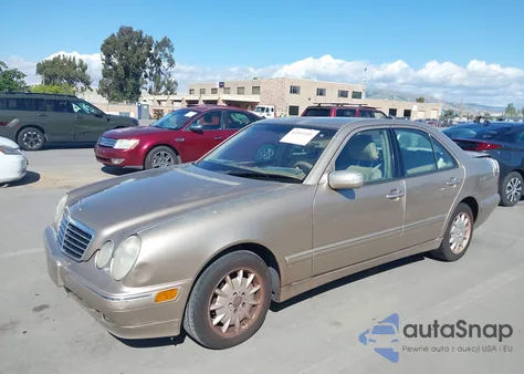2001 Mercedes-Benz E 320 from USA, damaged, VIN WDBJF65J11B343377